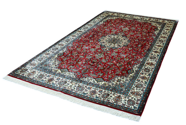 Kashan 8335 Multi 167cm x 248cm (B.No. 327)